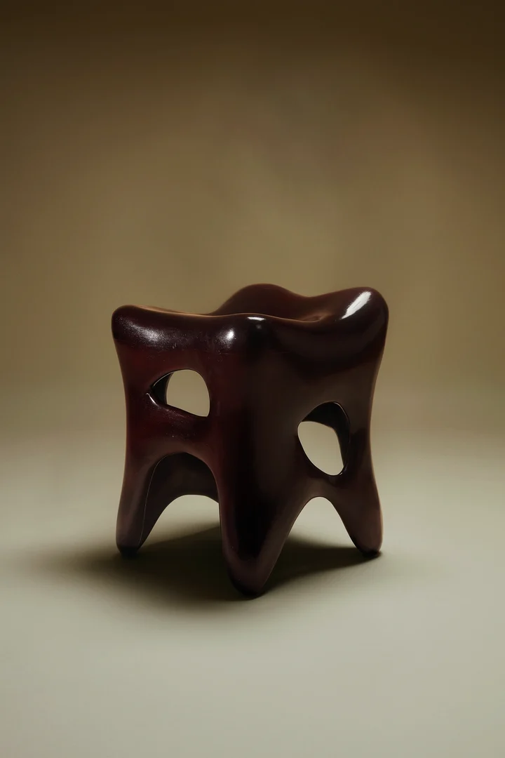 Galerie Fahrenheit,Objets d'art,Olivier Gagnère,Olivier Gagnère mobilier,Olivier Gagnère paravent,Olivier Gagnère miroir,Olivier Gagnère guéridon,Olivier Gagnère vase,Martin Szekely,Martin Szekely mobilier,Martin Szekely chaise,Martin Szekely table basse,Martin Szekely cabinet,Martin Szekely bibliothèque,Garouste & Bonetti,Garouste et Bonetti,Elisabeth Garouste & Mattia Bonetti,Elisabeth Garouste,Mattia Bonetti,Garouste & Bonetti mobilier,Garouste & Bonetti chaise,Garouste & Bonetti vase,Philippe Starck,Philippe Starck mobilier,Philippe Starck chaise,Philippe Starck lampadaire,Philippe Starck cabinet,Philippe Starck lampe,Jean-Michel Wilmotte,Wilmotte,Jean-Michel Wilmotte mobilier,Jean-Michel Wilmotte tabouret,Jean-Michel Wilmotte chaise,Christian Duc,Christian Duc mobilier,Christian Duc console,Pucci de Rossi,Neotu,Néotù,Néotù mobilier,Jean Michel Cornu & Veronique Malcourant,Jean Michel Cornu & Veronique Malcourant mobilier,Patrick Naggar,Patrick Naggar mobilier,Patrick Naggar chaise longue,Rena Dumas,Rena Dumas mobilier,Jacques Jarrige,Jacques Jarrige mobilier,Jacques Jarrige tabouret,Marco de Gueltzl,Marco de Gueltzl mobilier,Marco de Gueltzl bougeoir,Mark Brazier Jones,Mark Brazier Jones mobilier,Mark Brazier Jones applique,André Dubreuil,Jasper Morrison,Jasper Morrison mobilier,Jasper Morrison chaise,Gérard Dalmon,Gérard Dalmon mobilier,Gérard Dalmon chaise,Sylvain Dubuisson,Sylvain Dubuisson mobilier,Sylvain Dubuisson chaise,Sylvain Dubuisson assise,Sylvain Dubuisson console,Éric Jourdan,Éric Jourdan mobilier,Éric Jourdan chaise,Kristian Gavoille,Kristian Gavoille mobilier,Kristian Gavoille table,Studio Totem,Totem,groupe Totem,Studio Totem mobilier,Studio Totem chaise,Studio Totem fauteuil,Jacques Bonnot,Frederick du Chayla,Migeon & Migeon,Migeon & Migeon mobilier,Migeon & Migeon bougeoir,Xavier Matégot,Xavier Matégot mobilier,Xavier Matégot fauteuil,Andrée Putman,Andrée Putman mobilier,Andrée Putman table basse,Andrée Putman lampadaire,Gilles Derain,Gilles Derain mobilier,Gilles Derain table basse,Borek Sipek,Borek Sipek mobilier,Borek Sipek vase,Shiro Kuramata,Shiro Kuramata mobilier,Shiro Kuramata fauteuil,Ettore Sottsass,Ettore Sottsass mobilier,Ettore Sottsass coupe,Philolaos Tloupas,Philolaos Tloupas mobilier,Philolaos Tloupas chaise,design des années 80,design des années 90,design des années 1980,design des années 1990,design 80,design 90,design 1980,design 1990,1980,1980s,1990,1990s,mobilier des années 80,mobilier des années 90,mobilier des années 1980,mobilier des années 1990,Arts décoratifs des années 80,Arts décoratifs des années 1980,Arts décoratifs des années 1990,Arts décoratifs français,collectible design,design de collection,design historique,historical design,postmodernisme,design post-moderne,design postmoderne,mobilier post-moderne,design barbare,design baroque,design radical,radical design,design français,French design,French collectible design,design français des années 80,design français des années 90,design,Mobilier d'art,mobilier de collection,Fahrenheit