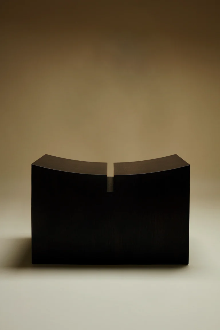 galerie fahrenheit collection jean michel wilmotte tabouret elysee noir 001