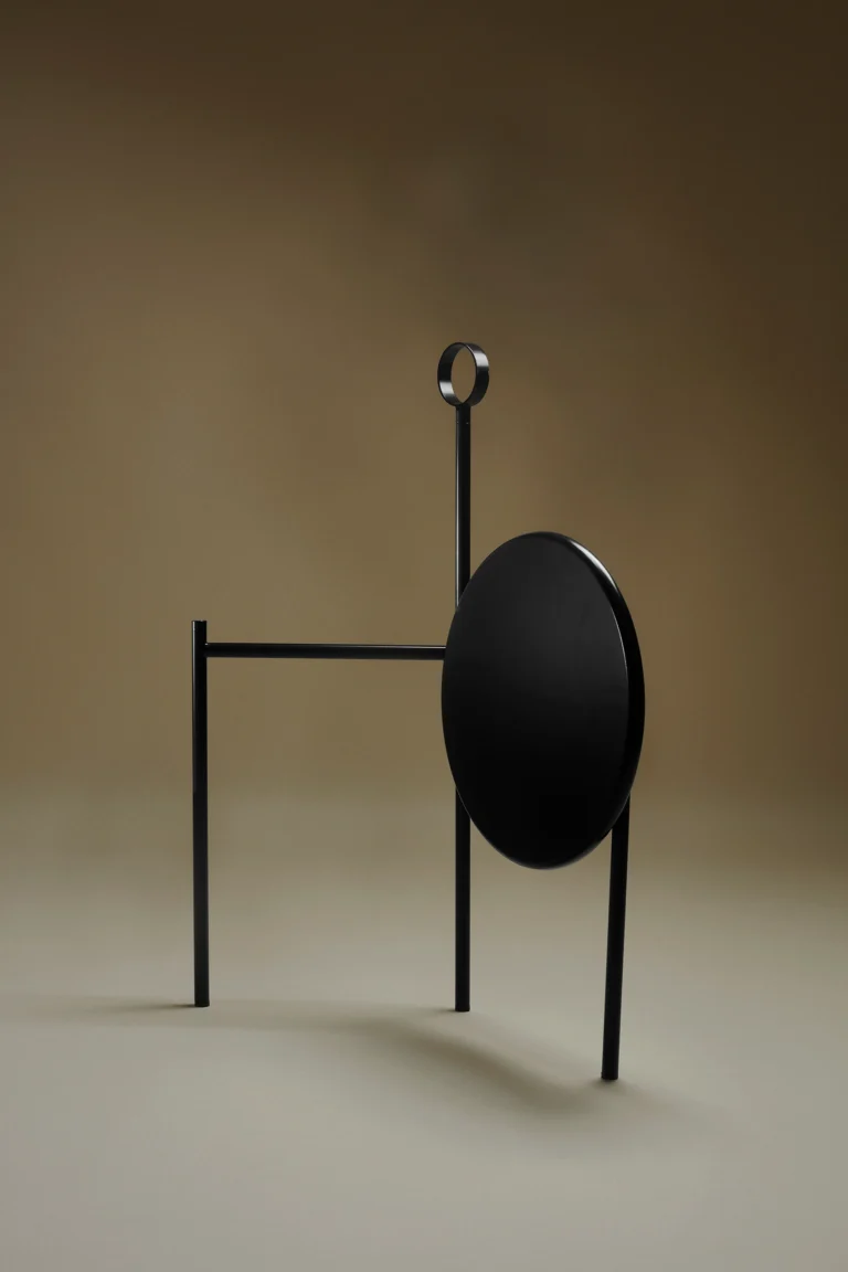 galerie fahrenheit collection philippe starck chaise gueridon mickville 001