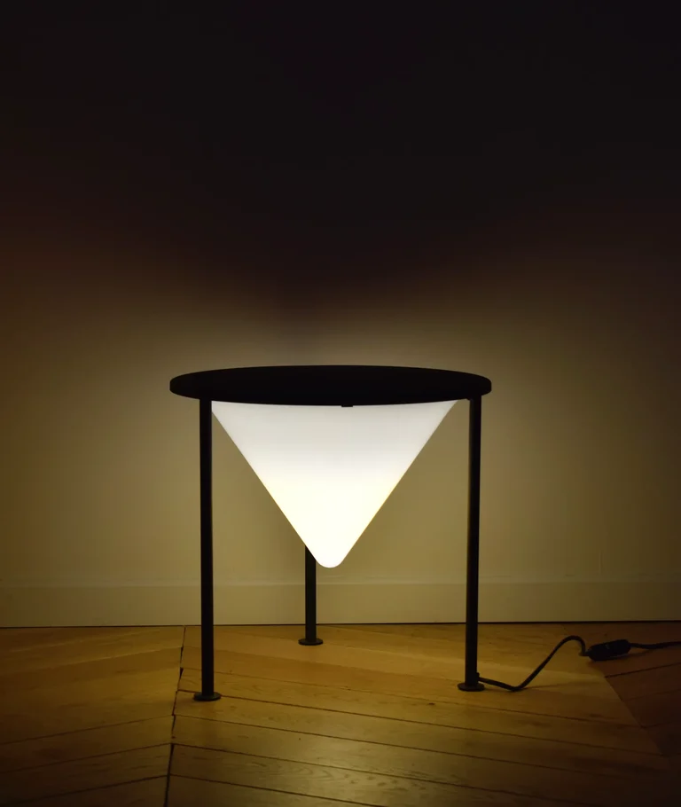 galerie fahrenheit collection philippe starck lampe tamish 1984 001